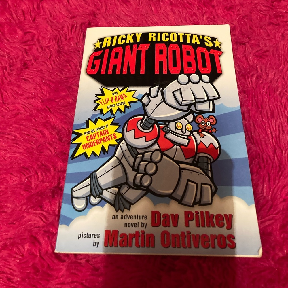 Ricky Ricotta’s Giant Robot Book